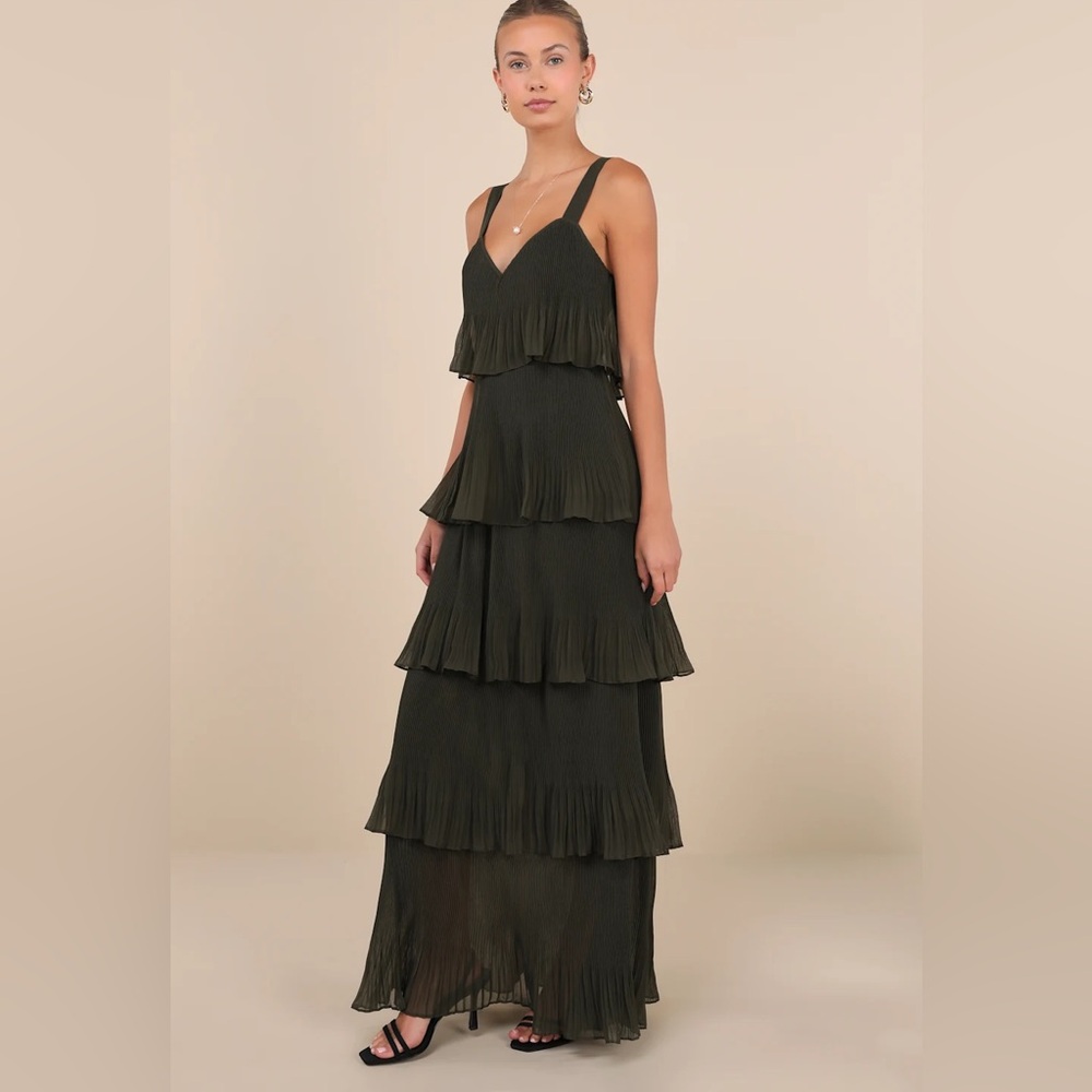 Lulus Elegant Nature Olive Green Pleated Sleeveless Tiered Maxi Dress